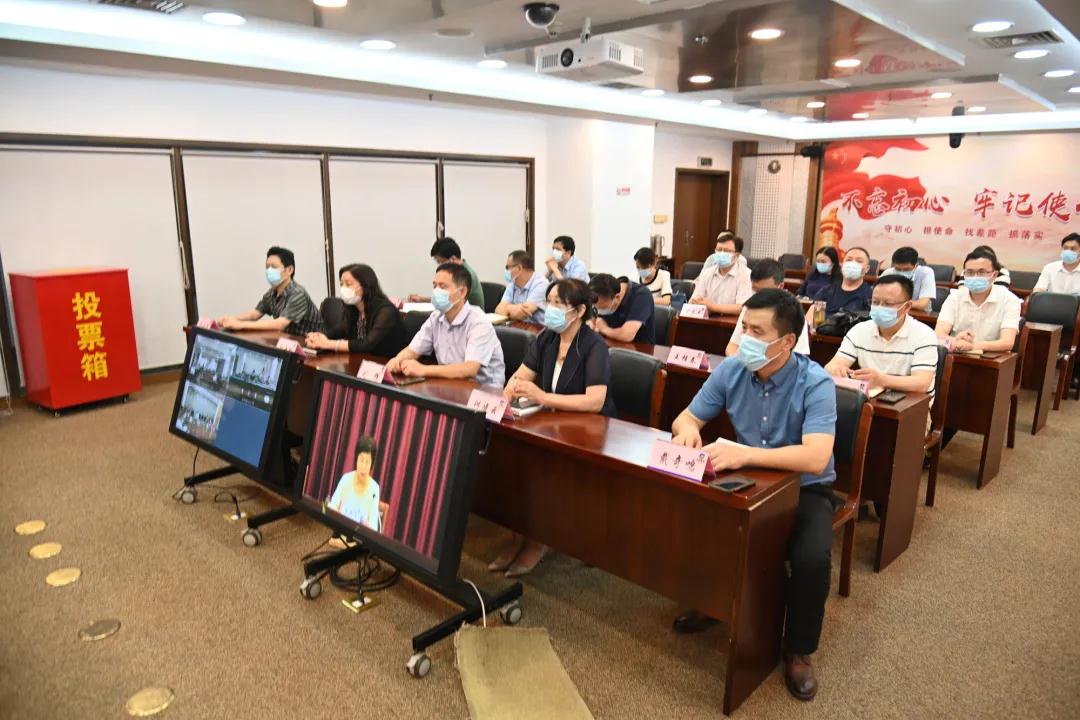 “賽場選馬”激活一池春水 “選賢任能”迸發(fā)干事激情——蘇鹽集團(tuán)黨委深化改革全面推行干部公開選任機(jī)制 “賽場選馬”激活一池春水 “選賢任能”迸發(fā)干事激情——蘇鹽集團(tuán)黨委深化改革全面推行干部公開選任機(jī)制