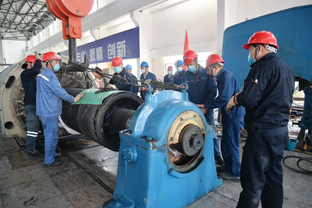 大干紅五月丨蘇鹽井神熱電分公司:鼓足干勁提士氣 全力奮戰(zhàn)“紅五月” 大干紅五月丨蘇鹽井神熱電分公司:鼓足干勁提士氣 全力奮戰(zhàn)“紅五月”