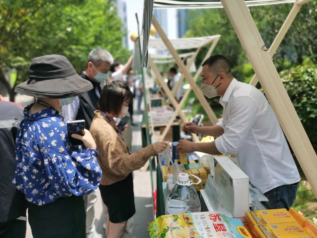 大干紅五月丨南京鹽業(yè)公司:奮戰(zhàn)“紅五月” 競賽“雙過半” 大干紅五月丨南京鹽業(yè)公司:奮戰(zhàn)“紅五月” 競賽“雙過半”