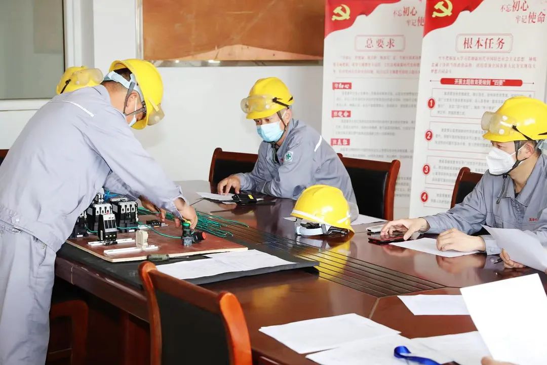 大干紅五月丨鹽?;す荆簥^力拼搏創(chuàng)佳績 捷報頻傳奏凱歌 大干紅五月丨鹽?;す荆簥^力拼搏創(chuàng)佳績 捷報頻傳奏凱歌