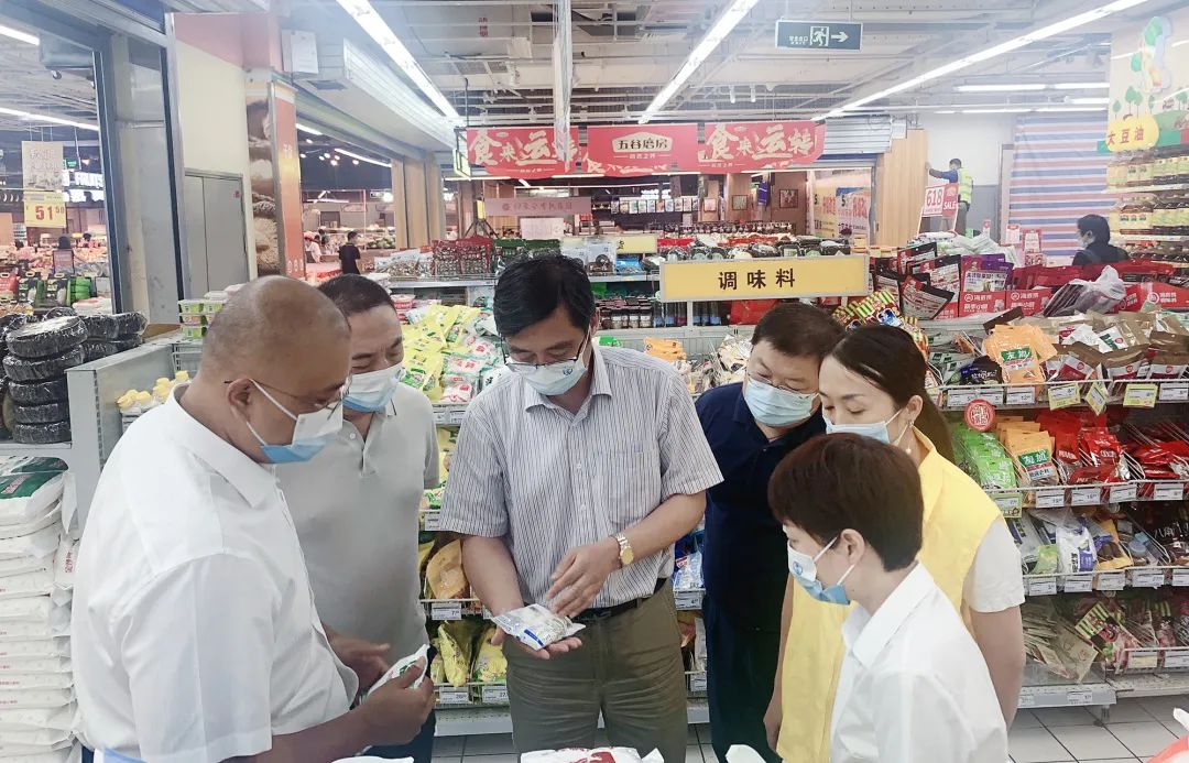 蘇鹽集團(tuán)黨委書記、董事長章朝陽赴南京鹽業(yè)公司　連云港鹽業(yè)公司調(diào)研