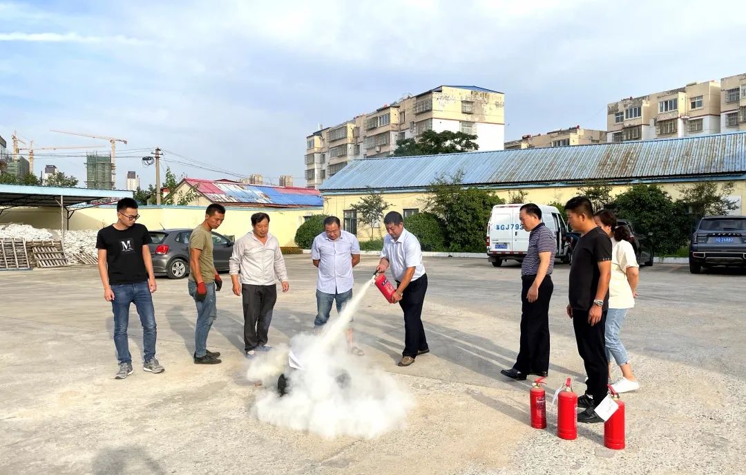 “安全生產(chǎn)月”丨連云港鹽業(yè)公司堅(jiān)決扛起政治責(zé)任 切實(shí)筑牢安全防線 “安全生產(chǎn)月”丨連云港鹽業(yè)公司堅(jiān)決扛起政治責(zé)任 切實(shí)筑牢安全防線