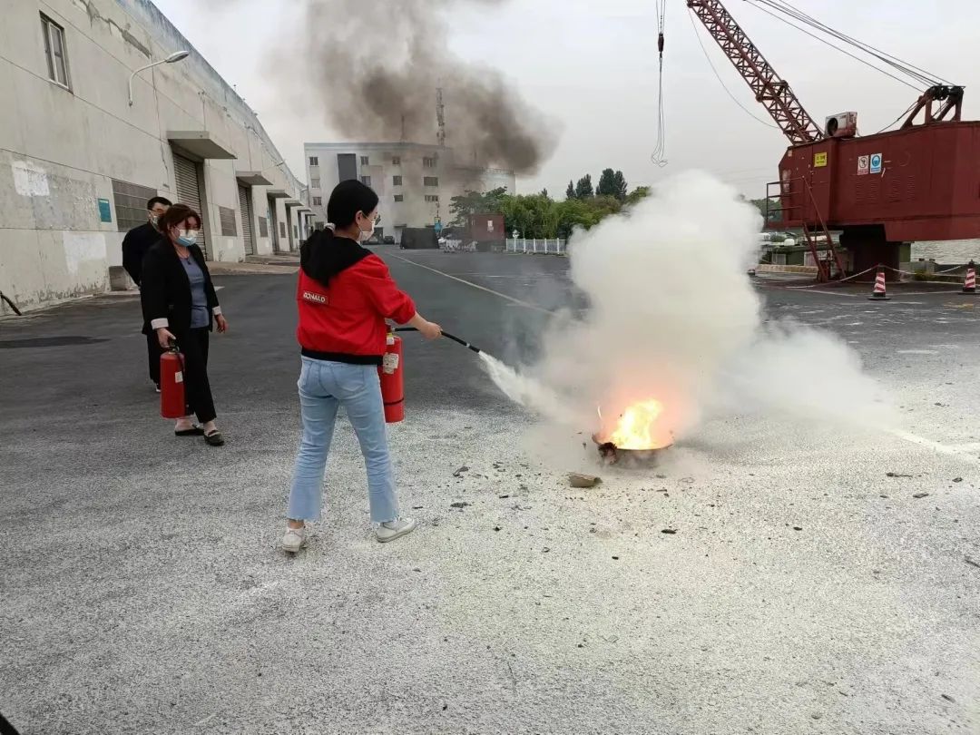 安全生產(chǎn)月丨常州鹽業(yè)公司:筑牢安全“防護(hù)墻” 打好轉(zhuǎn)型攻堅(jiān)戰(zhàn) 安全生產(chǎn)月丨常州鹽業(yè)公司:筑牢安全“防護(hù)墻” 打好轉(zhuǎn)型攻堅(jiān)戰(zhàn)