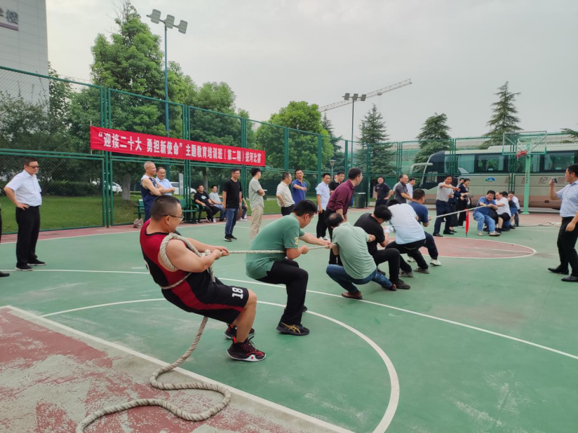 深刻領(lǐng)悟“兩個(gè)確立”決定性意義 堅(jiān)決擔(dān)起“勇挑大梁”重大責(zé)任——蘇鹽集團(tuán)“迎接二十大，勇?lián)率姑敝黝}教育培訓(xùn)班綜述