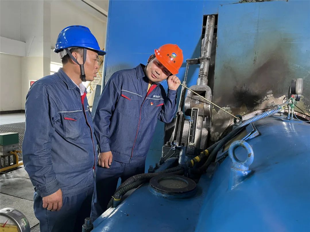 蘇鹽井神熱電分公司榮獲2020—2021年度全國“安康杯”競賽優(yōu)勝單位 蘇鹽井神熱電分公司榮獲2020—2021年度全國“安康杯”競賽優(yōu)勝單位