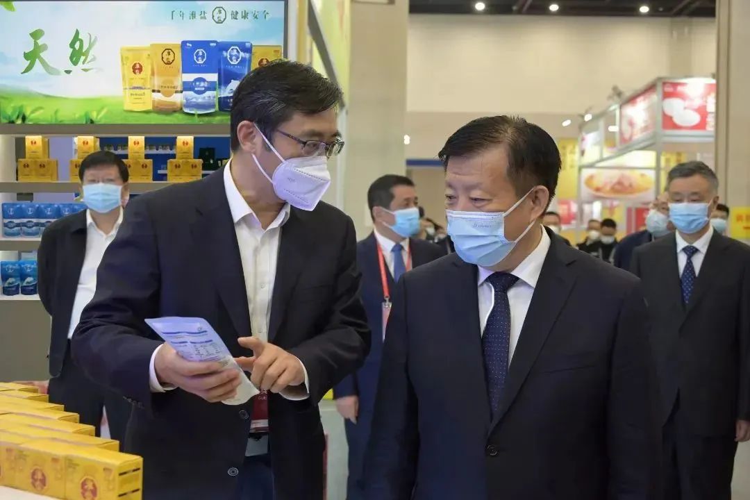 “淮鹽”精彩亮相第五屆中國（淮安）國際食品博覽會暨首屆金秋經(jīng)貿(mào)洽談會