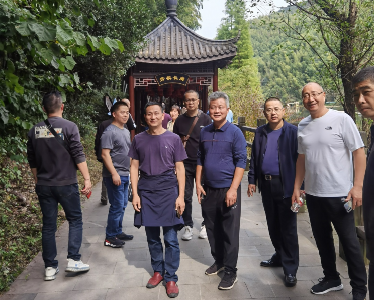 蘇鹽集團(tuán)開展職工療休養(yǎng)活動(dòng) 蘇鹽集團(tuán)開展職工療休養(yǎng)活動(dòng)