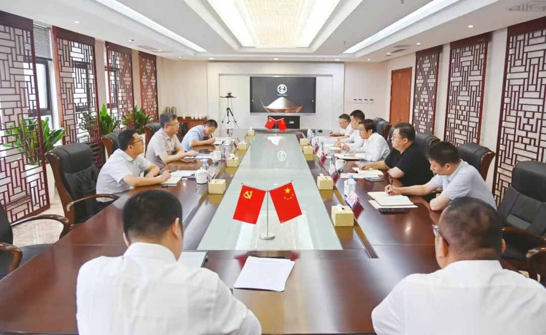 省國(guó)資委副主任、黨委委員勾鳳誠(chéng)到蘇鹽集團(tuán)調(diào)研 省國(guó)資委副主任、黨委委員勾鳳誠(chéng)到蘇鹽集團(tuán)調(diào)研